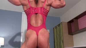 Babe shows natural boobs