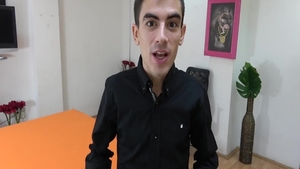 Big butt housewife sucking dick