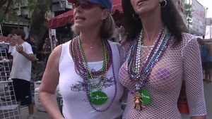 Flashing in public