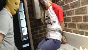 Young amateur goes in for bondage