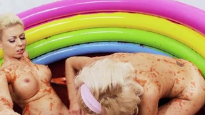 Pussy fucking in the pool