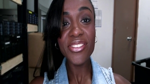 Big boobs MILF has a thing for pussy sex