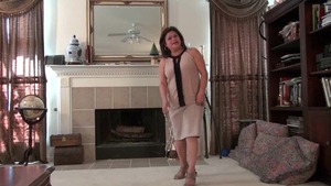 Lustful granny digs pussy sex