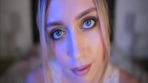 Masturbating on web-cam among beautiful 18 yr old