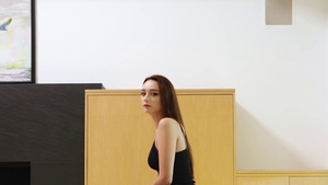 Super sensual queen cum in her pussy