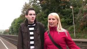 Blowjobs along with deutsch bitch Gina Blonde