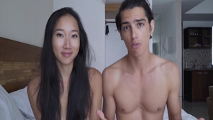 Young asian babe cumshot in hotel