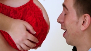 Sexy babe Milly Marks hardcore pussy eating