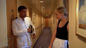 Girl gets a buzz out of deepthroat HD