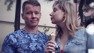 Sensual teen chick cunnilingus