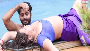 Egyptian babe uncover natural boobs