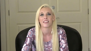 Roxy Nicole pussy eating video