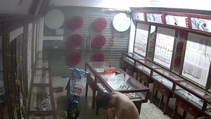 Big ass chinese bisexual throat fuck in a shop in HD