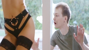 Huge boobs & very hawt Aliyah Love sexy dancing