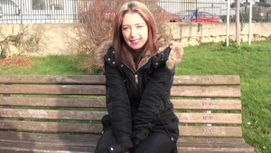 Amateur feels the need for threesome HD