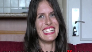 Skinny Lana Seymour doggystyle sex tape