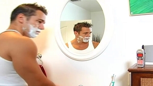 Sex starring busty queen