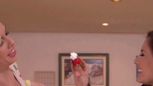 Wet pussy blonde seduced HD