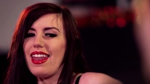 Long hair ebony babe need hard nailining in tight stockings HD