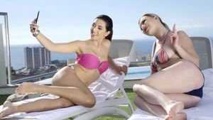 Mary Monroe fingering