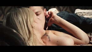 Star Daisy Lee in her lingerie pussy eating