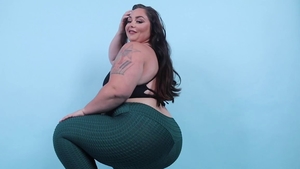 Cougar Vanessa London cowgirl fuck