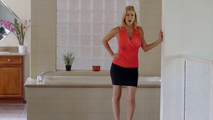 MILF Alexis Fawx feels in need of hard ramming in HD