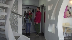 Perfect teen chick enjoys greatly hard nailining HD