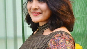 Fucking in company with Muslim teen chick