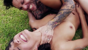 Hot Janice Griffith cumshot