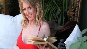 Super hot blonde Sindi Star masturbation
