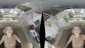 Blonde babe got nailed