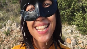 Cum on face outdoors together with young babe