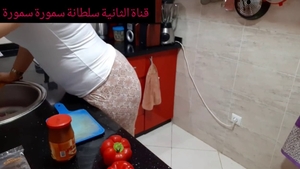 Bulge arab cougar fetish Pussy fucked in the kitchen