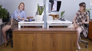 Plowing hard alongside wild babe