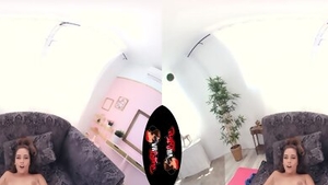 Latina amateur finds irresistible loud sex