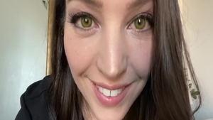 Solo perfect supermodel kissing