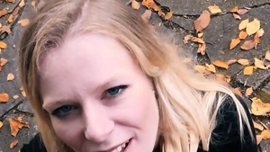 Slut cumshot outdoors