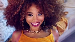 Ebony Cecilia Lion in tight stockings cumshot HD