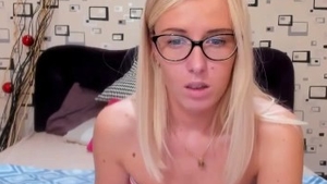 Large boobs fun with toys live on webcam solo