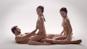 Brunette finds irresistible real sex in HD