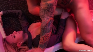 Nailed rough alongside tattooed blonde babe