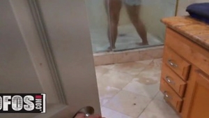 Gia Derza pounding in bath