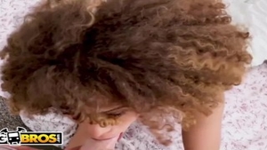 Sarai Minx in tandem with Cecilia Lion