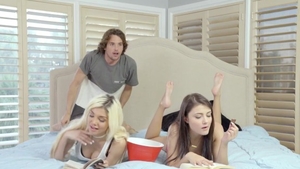 Very small tits & petite babe threesome