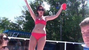 Tanned girl ramming hard at the beach