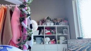 Hard slamming accompanied by girl