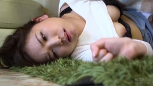 Hairy japanese enjoys censored hard sex HD