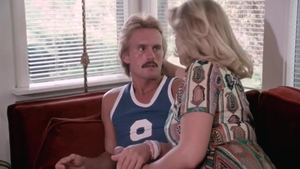 Blowjobs in the company of american MILF