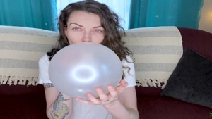 'Ryland BabyLove Inflates Balloons'